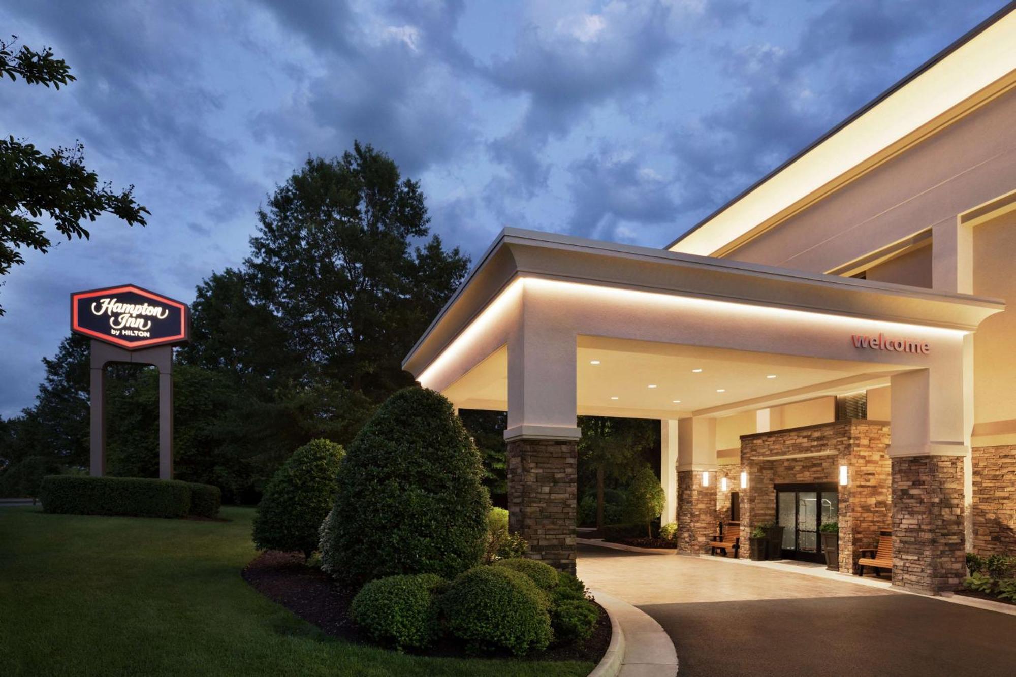 Hampton Inn Richmond/Ashland Exterior photo
